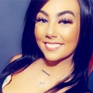 Meet your Posher, Kelley